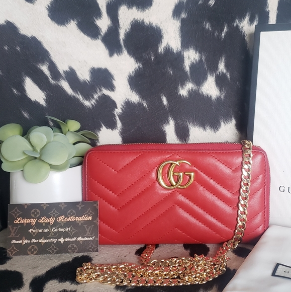 Gucci Handbags - Authentic Gucci Marmont Crossbody Wallet